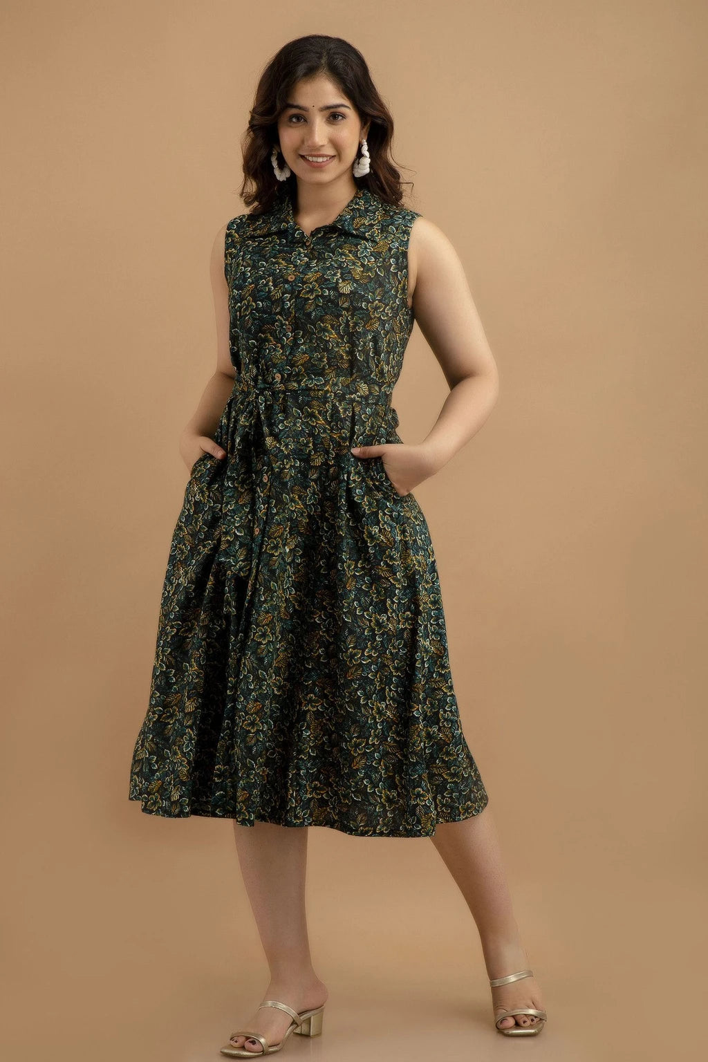VIPY HANGER Women Dark Green Floral Print Cotton Rayon Sleeveless A-Line Kurti with Waist Tie