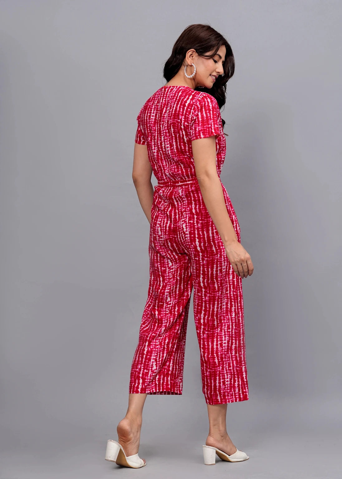 YOGITA PRINT Crimson Tie-Dye Jumpsuit – V-Neck Wide-Leg Crop Jumpsuit with Belt